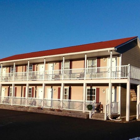 Airport Inn Fredericton Eksteriør billede