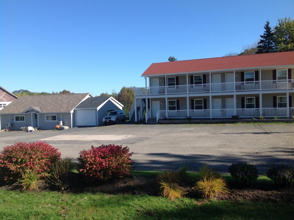 Airport Inn Fredericton Eksteriør billede