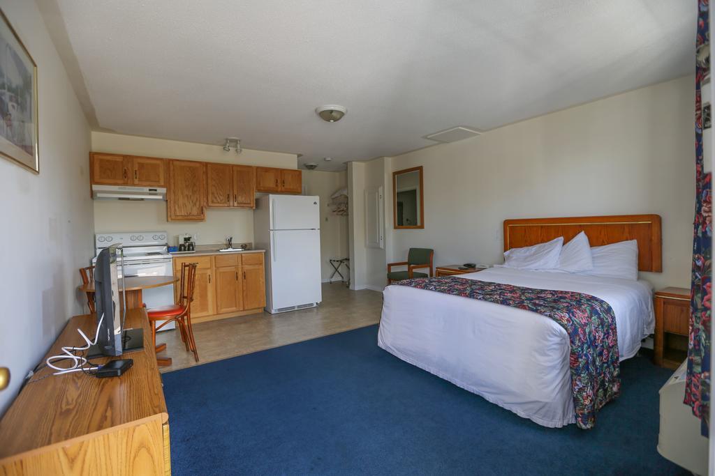 Airport Inn Fredericton Eksteriør billede