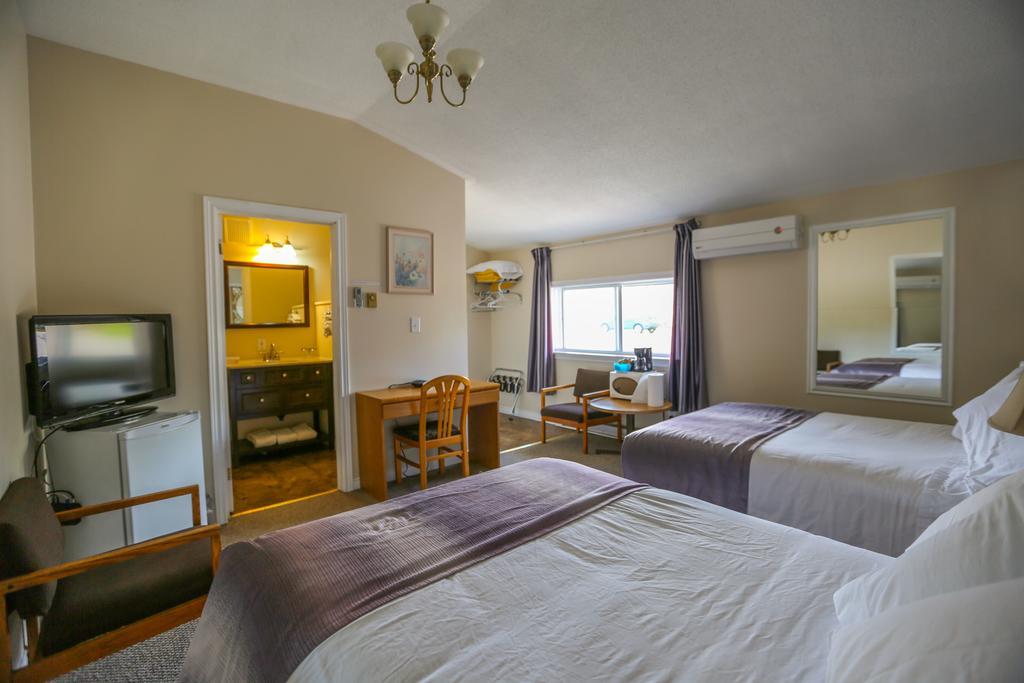 Airport Inn Fredericton Eksteriør billede
