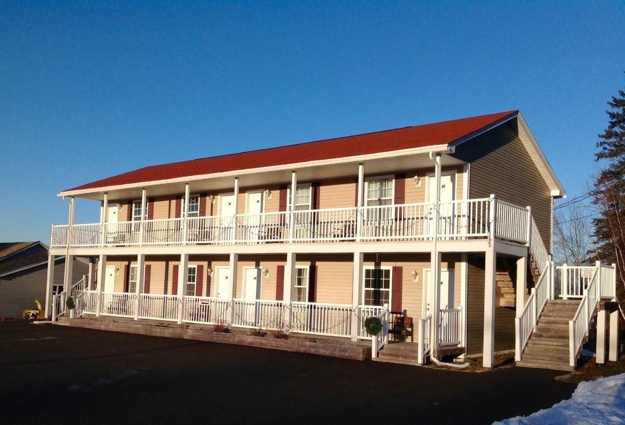 Airport Inn Fredericton Eksteriør billede